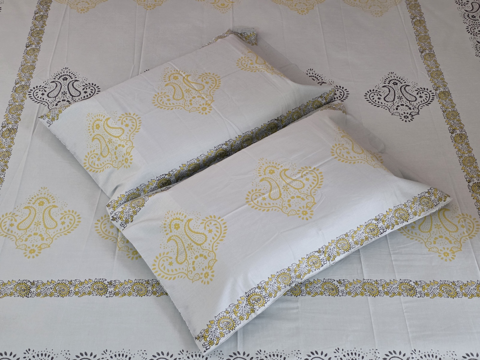 King Size Bed Spread 001 view 4